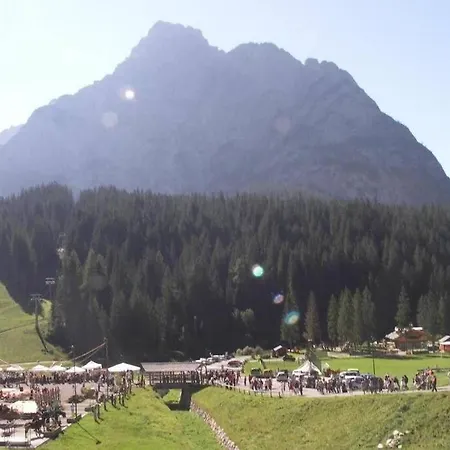 Cottrer - Ottima Posizione Adatto A Famiglie - Good Location