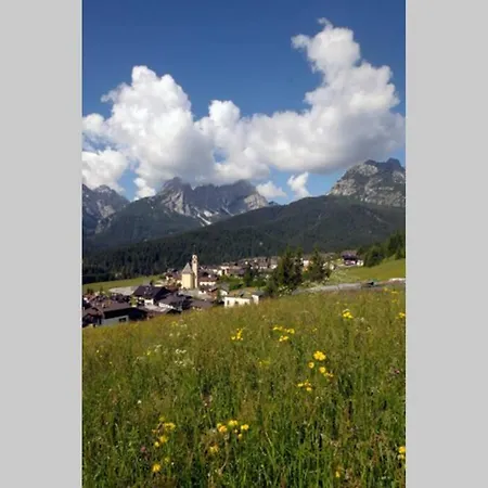 Cottrer - Ottima Posizione Adatto A Famiglie - Good Location *